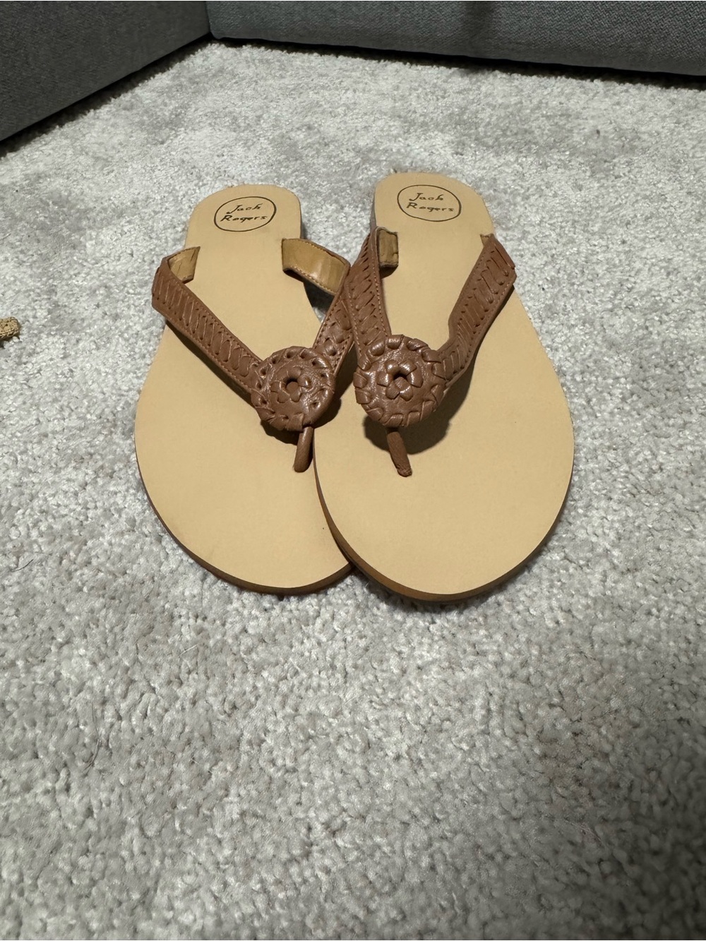 Jack Rogers Brown Leather Thong Sandals with Signature Rosette Never Worn